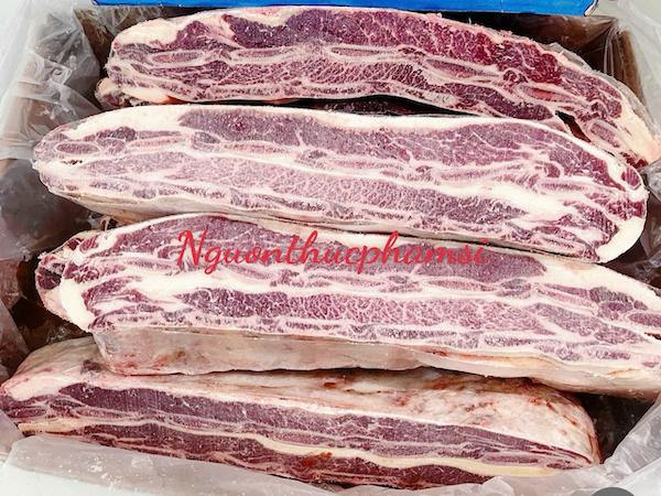 Sườn bò Úc có xương đông lạnh thực tế